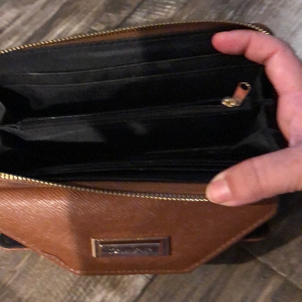 Wallet - Picture 3 of 4